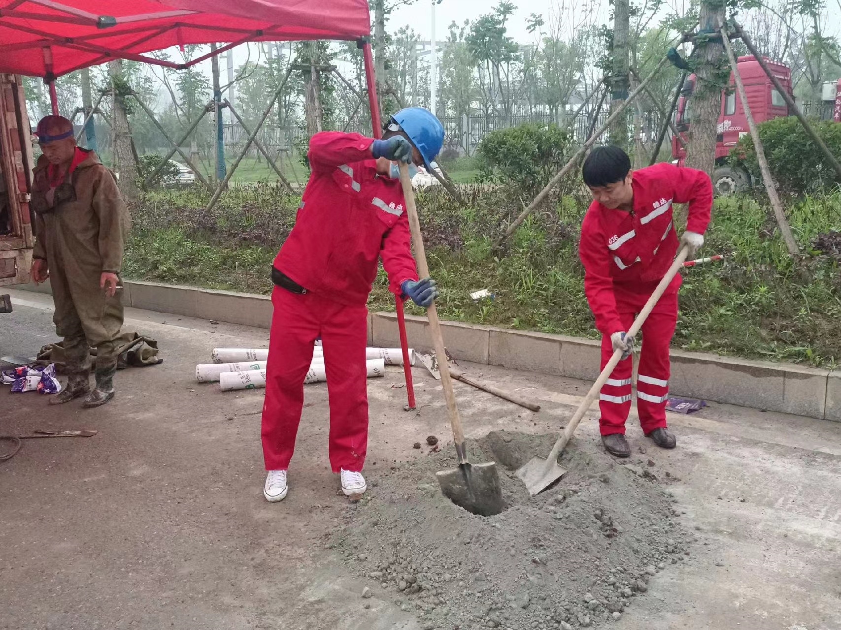 兰坪管道疏通哪家好】及时进行市政管道清淤
